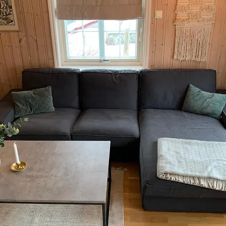 5-bedroom House In Lofoten Holiday home *