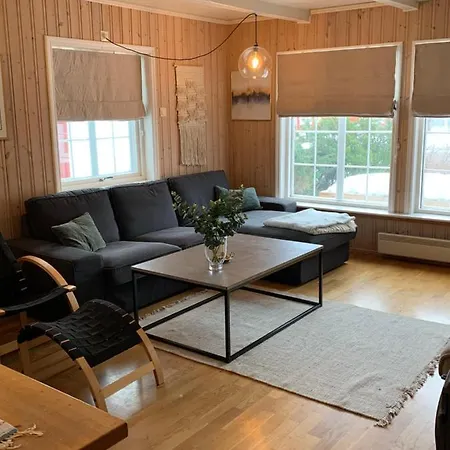 5-bedroom House In Lofoten Ramberg