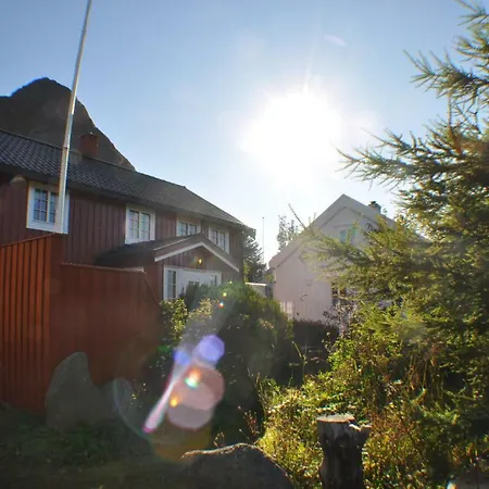 펜션 5-bedroom House In Lofoten *