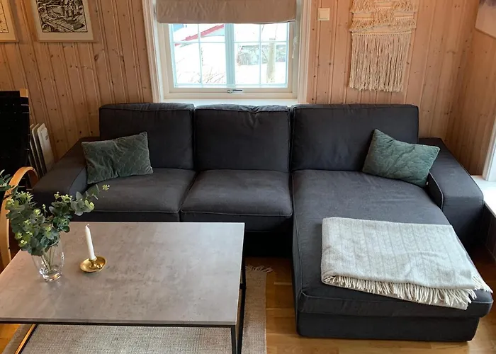 5-bedroom House In Lofoten Semesterbostad *
